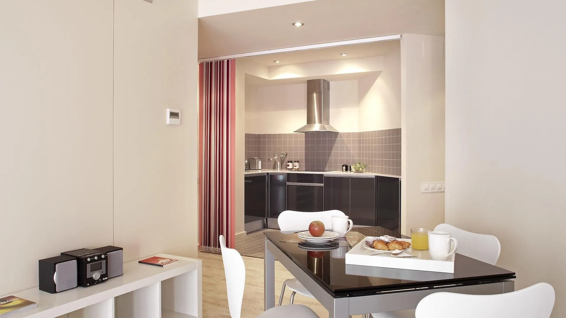 Apartment Limehome Barcelona Rector Triado