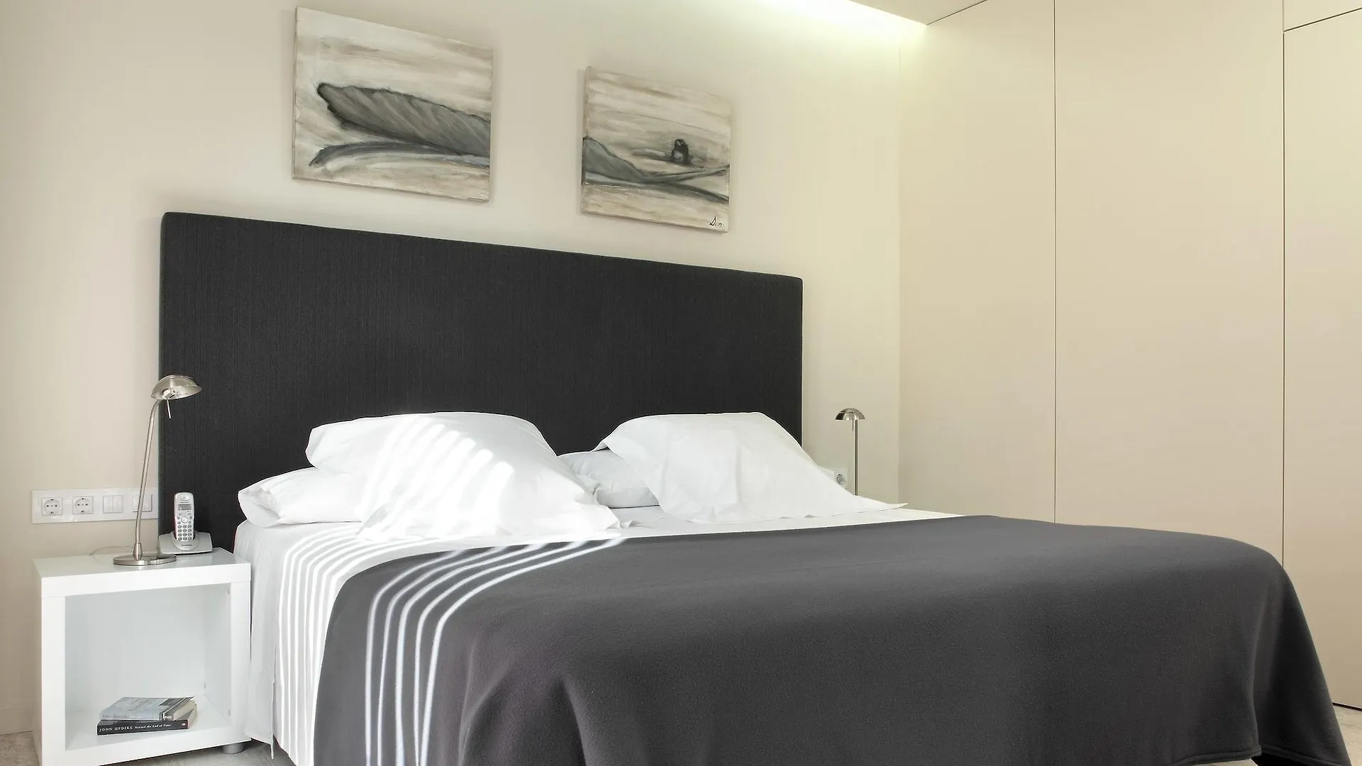 Apartment Limehome Barcelona Rector Triado Spain